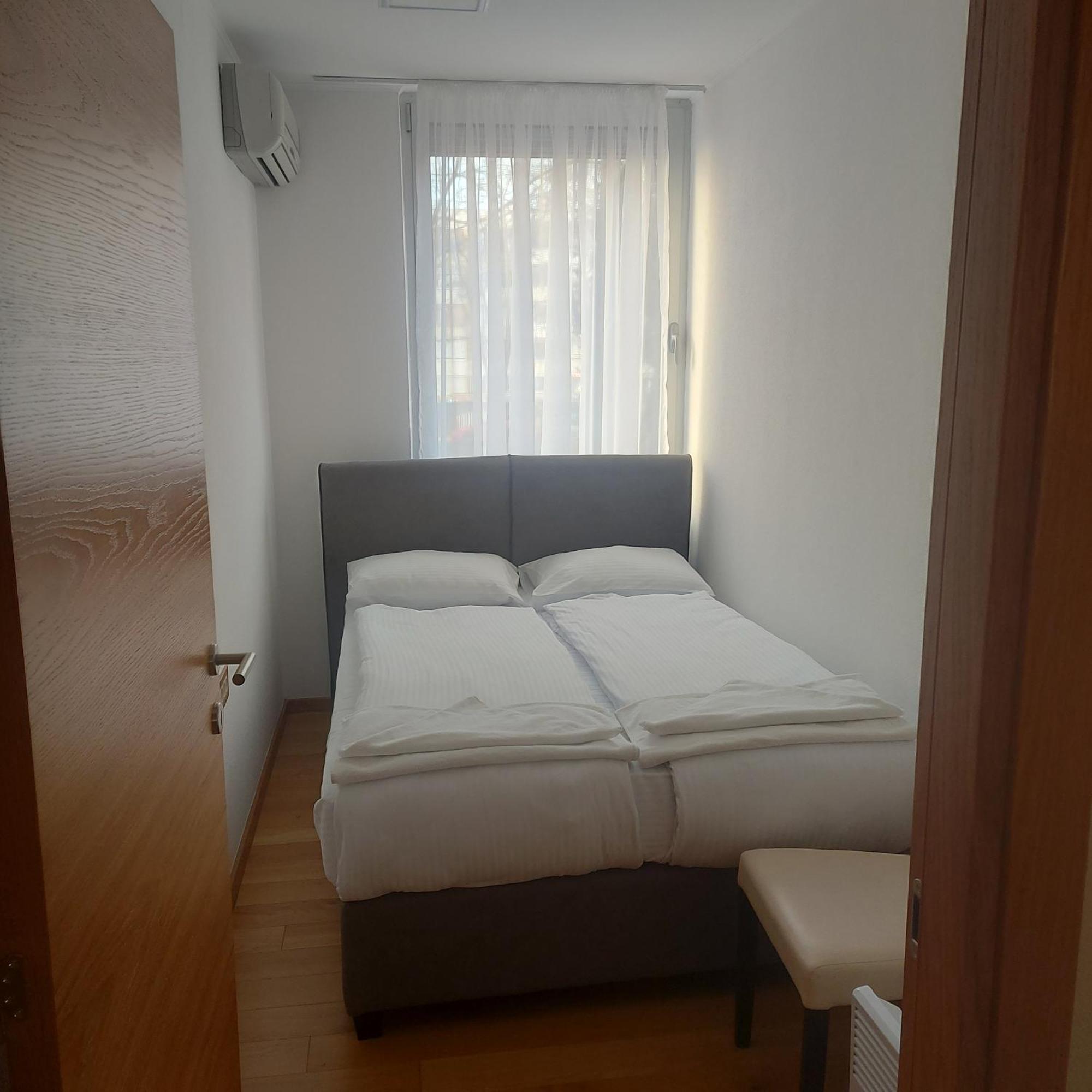 Apartman Centar Bulevar Ex Sa Garazom Баня-Лука Экстерьер фото