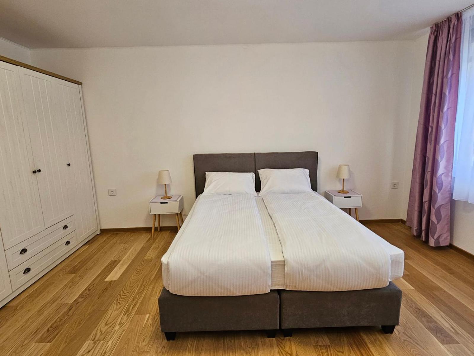 Apartman Centar Bulevar Ex Sa Garazom Баня-Лука Экстерьер фото