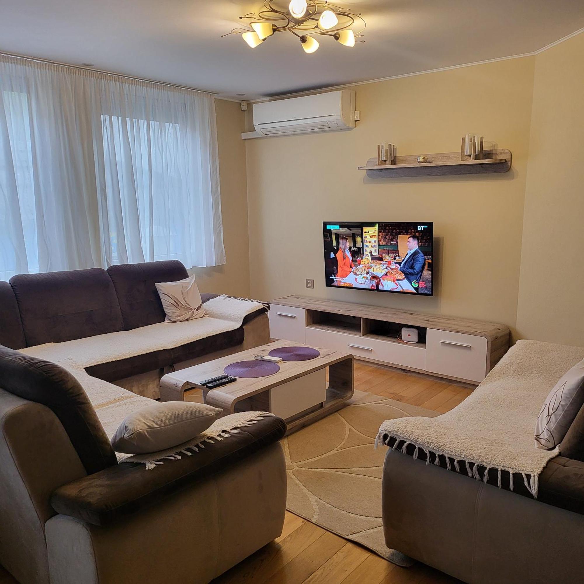 Apartman Centar Bulevar Ex Sa Garazom Баня-Лука Экстерьер фото